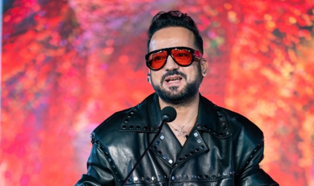 Emre Erdemoğlu Moda Dünyasını Sarstı!