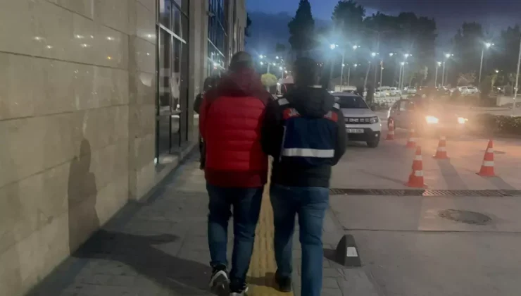İzmir ve Isparta’da Terör Propagandası: 5 Gözaltı!