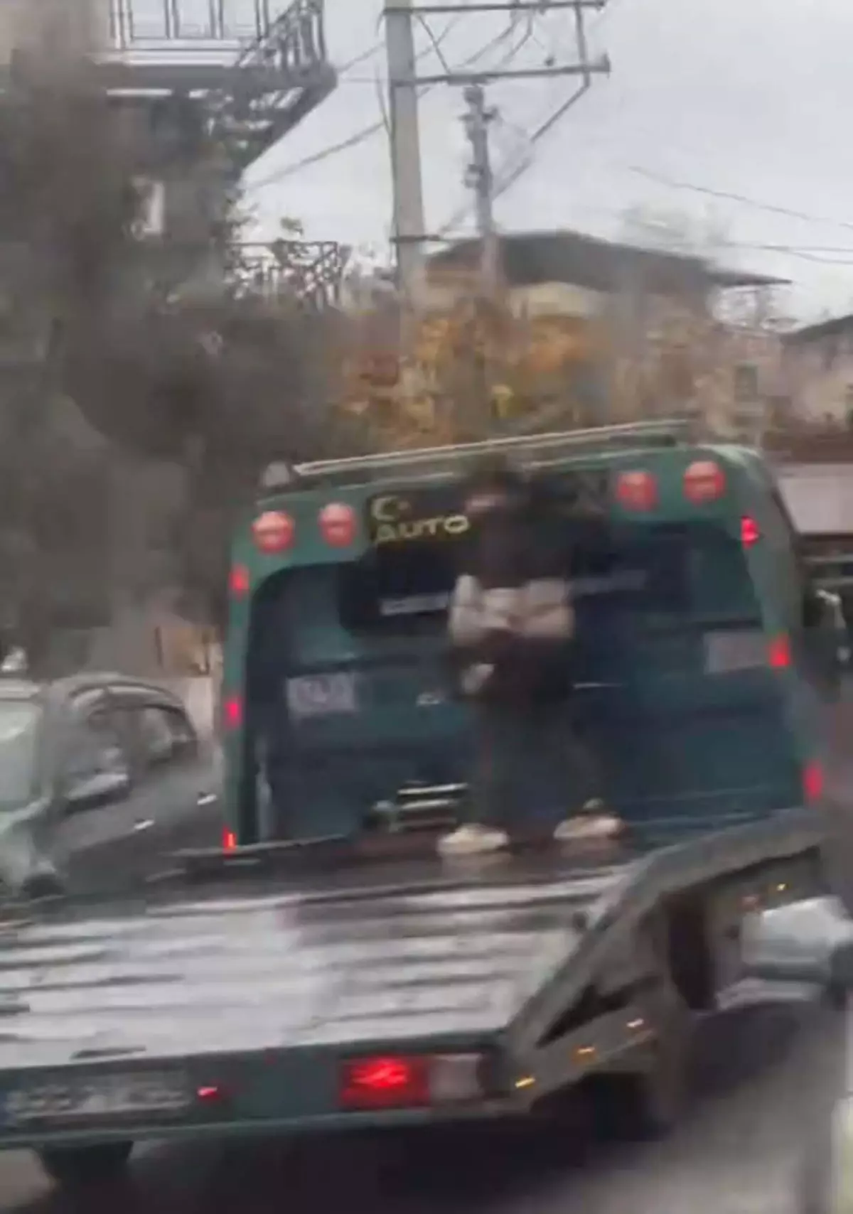 Çocuk Oto Çekicide Seyahat Etti, Şoföre Ceza!
