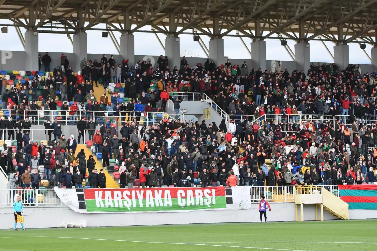 Karşıyaka, İzmir Derbisi için Taraftarla Buluşuyor!