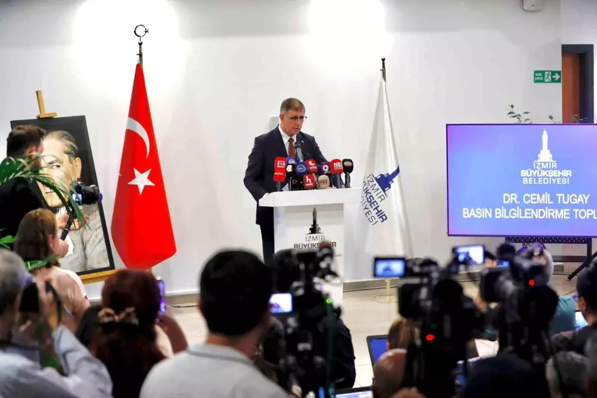 İzmir’de Çöp Krizi: Tugay ve Zeybek Tartışması!