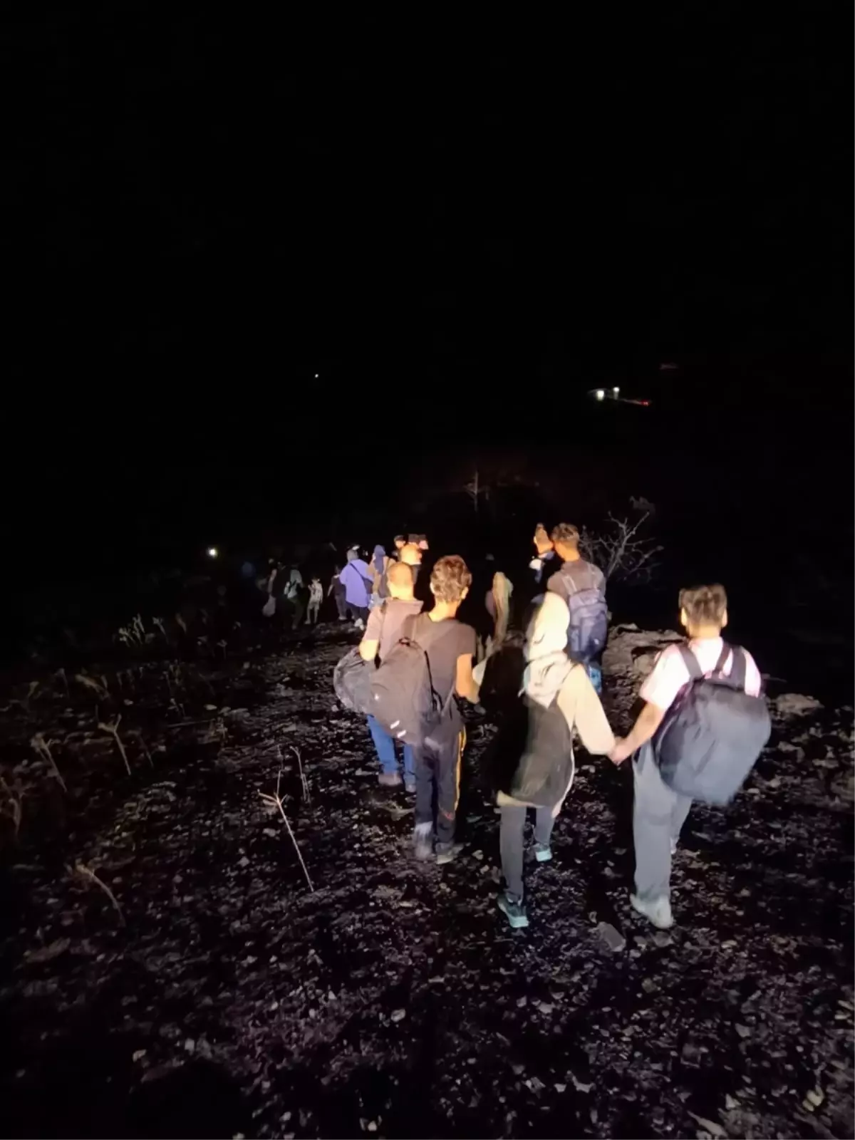 İzmir’de 36 Göçmen Kurtarıldı, 84 Yakalandı!