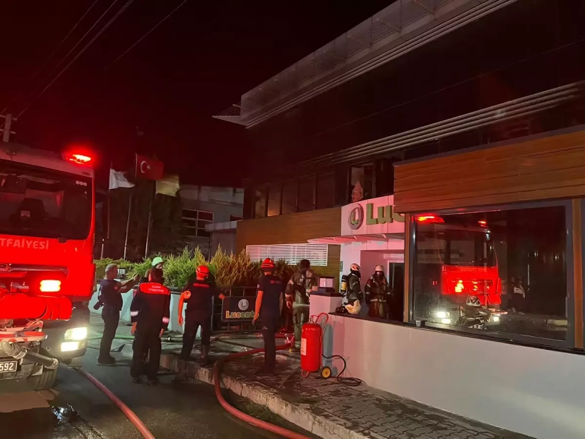 Gaziemir’deki Fabrikada Yangın: Kontrol Altında!