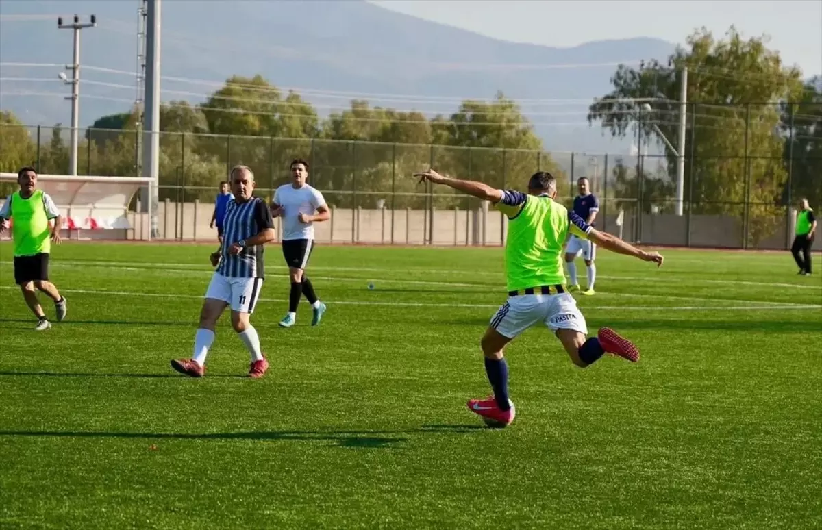 Protokol Üyeleri Futbol Maçında Buluştu!