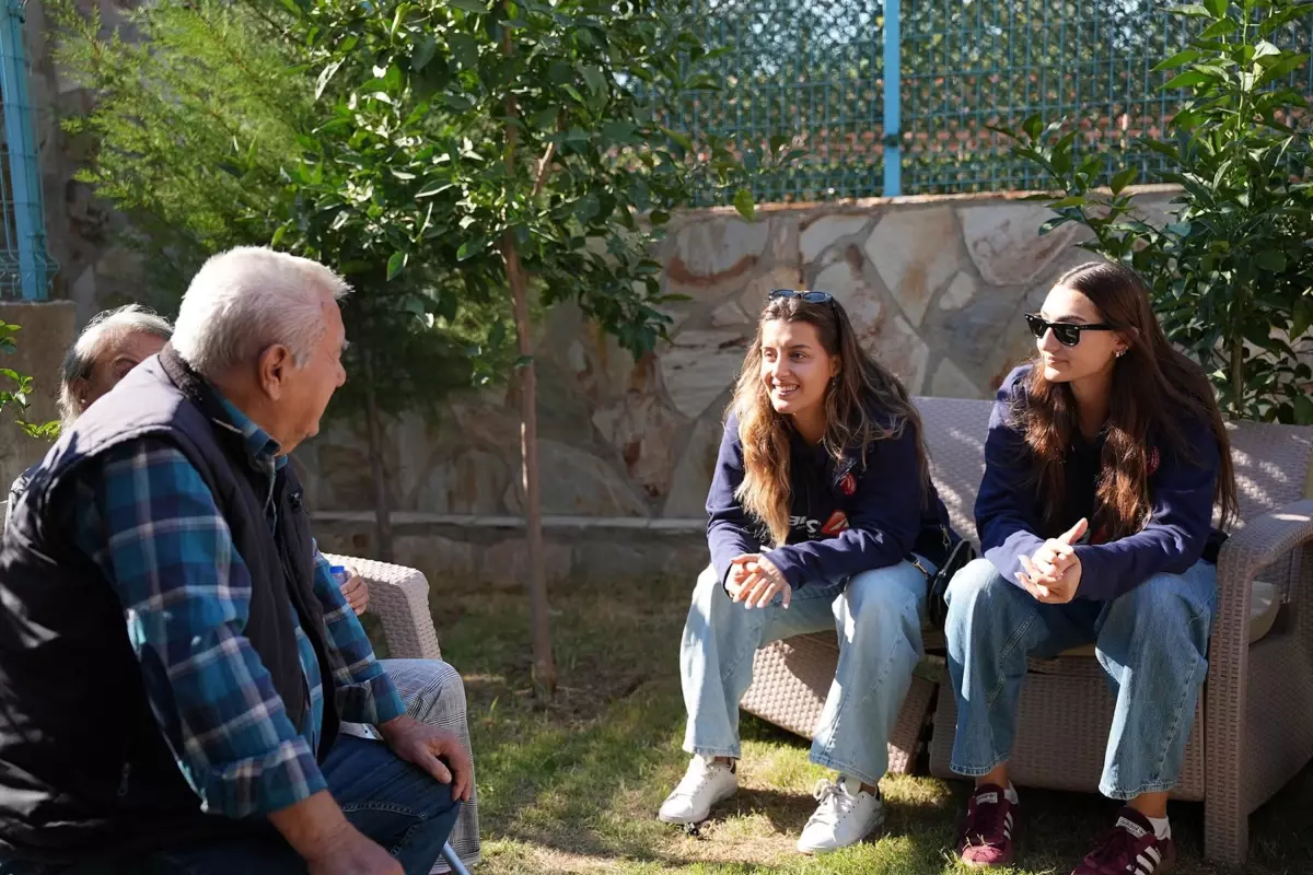 Aras Spor’dan Yaşlılar Günü’nde Anlamlı Ziyaret