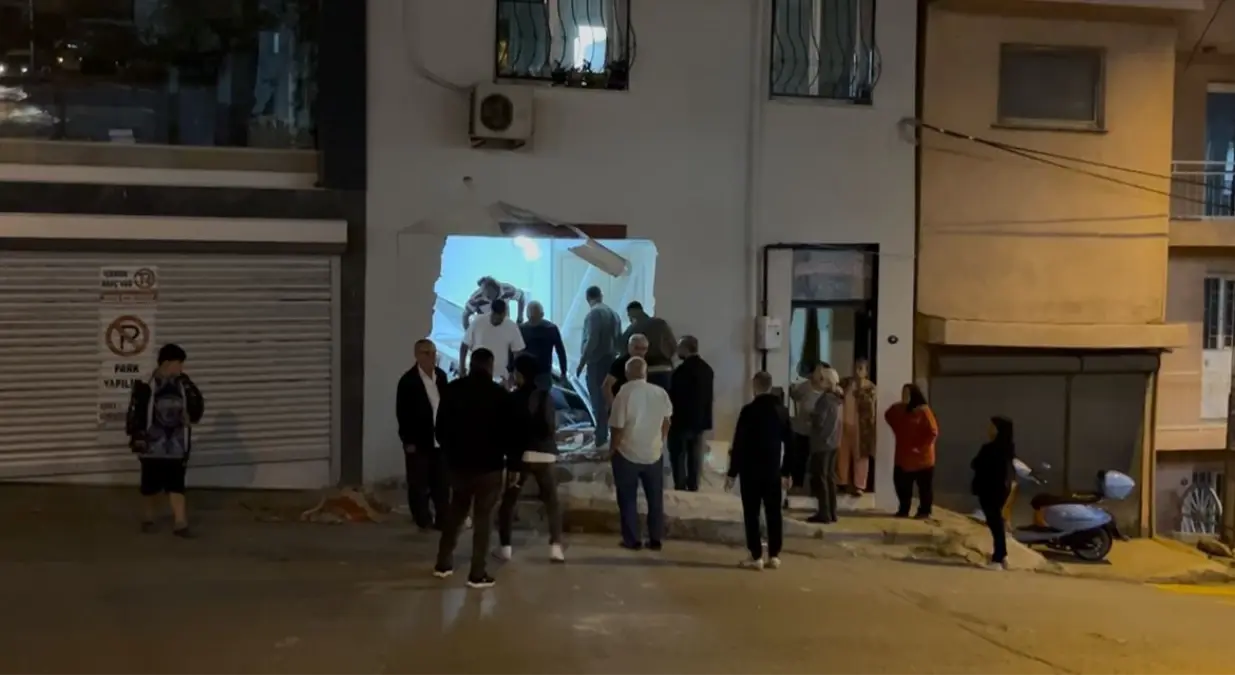 Kamyon Apartmana Girdi: Ölüm Tehlikesine Rağmen Önlem Yok!