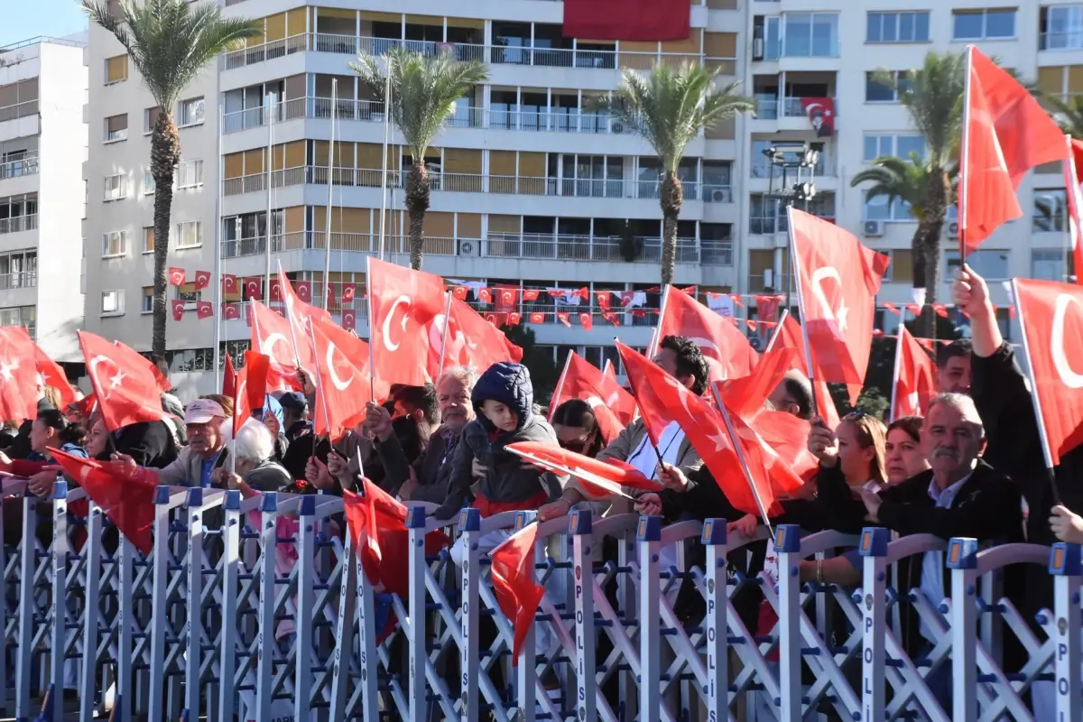 İzmir’de Coşkuyla Cumhuriyet Bayramı Kutlandı!