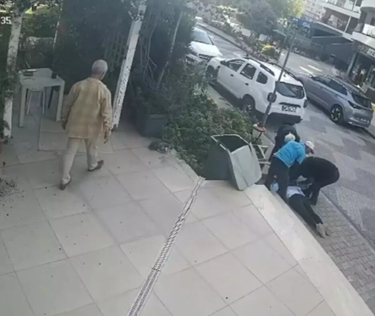 Çiçek Yüzünden Şiddet: Emlakçıya 2,5 Yıl Hapis