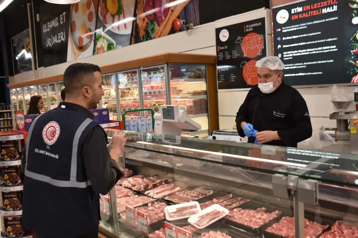 İzmir’de Fahiş Fiyatlara Sert Denetim Yapıldı!