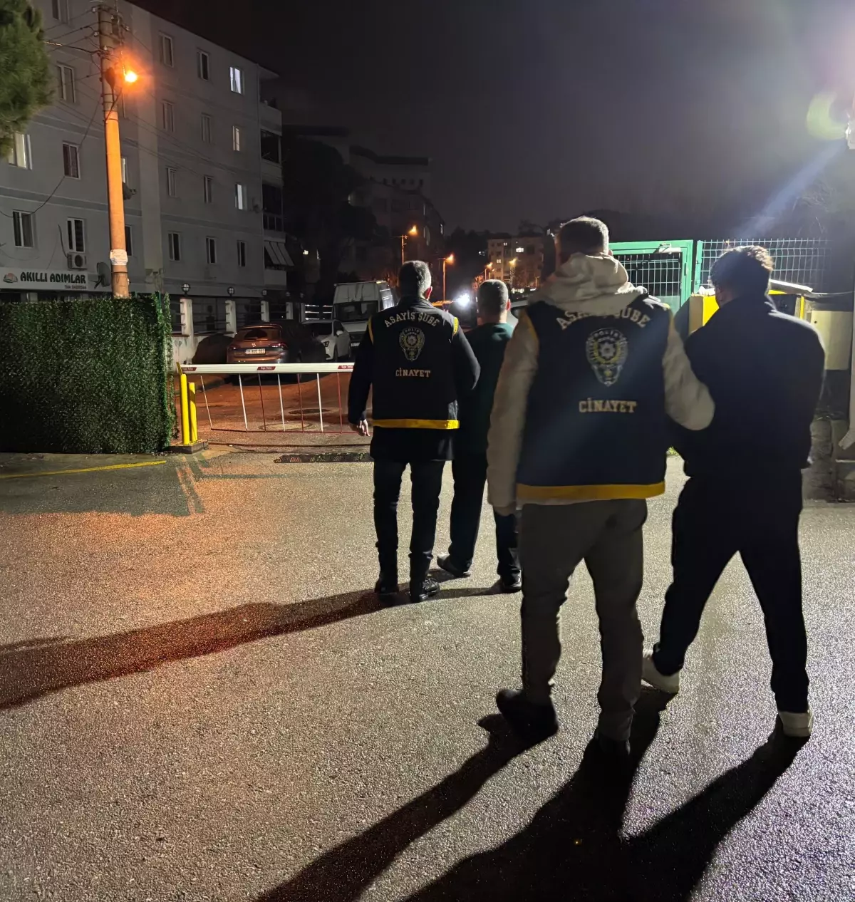 Manisa’da Kuyumcu Soğuk Savaş: İki Şüpheli Yakalandı!