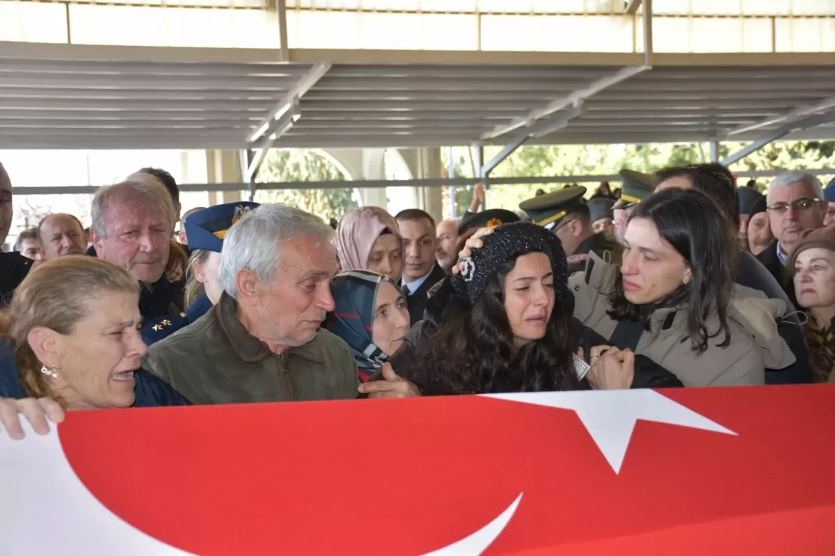 Şehit Pilot Binbaşı Bolat, Son Yolculuğuna Uğurlandı