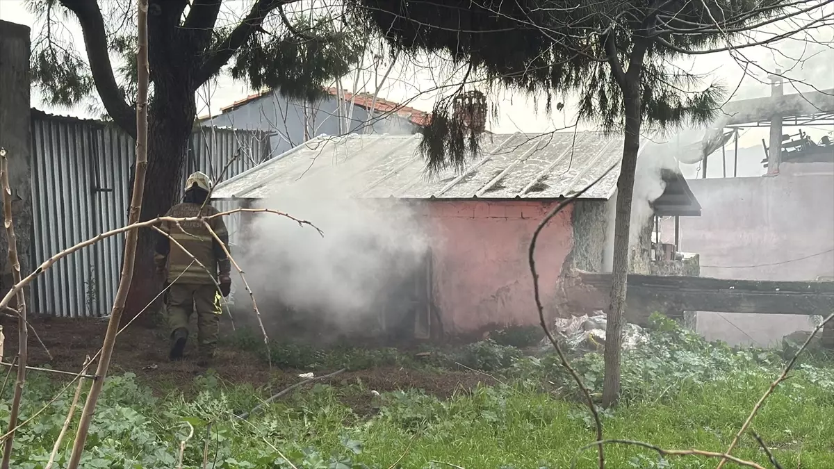 İzmir’de Tartışma Kanlı Bitti: 18 Yaşındaki Genç Öldü!