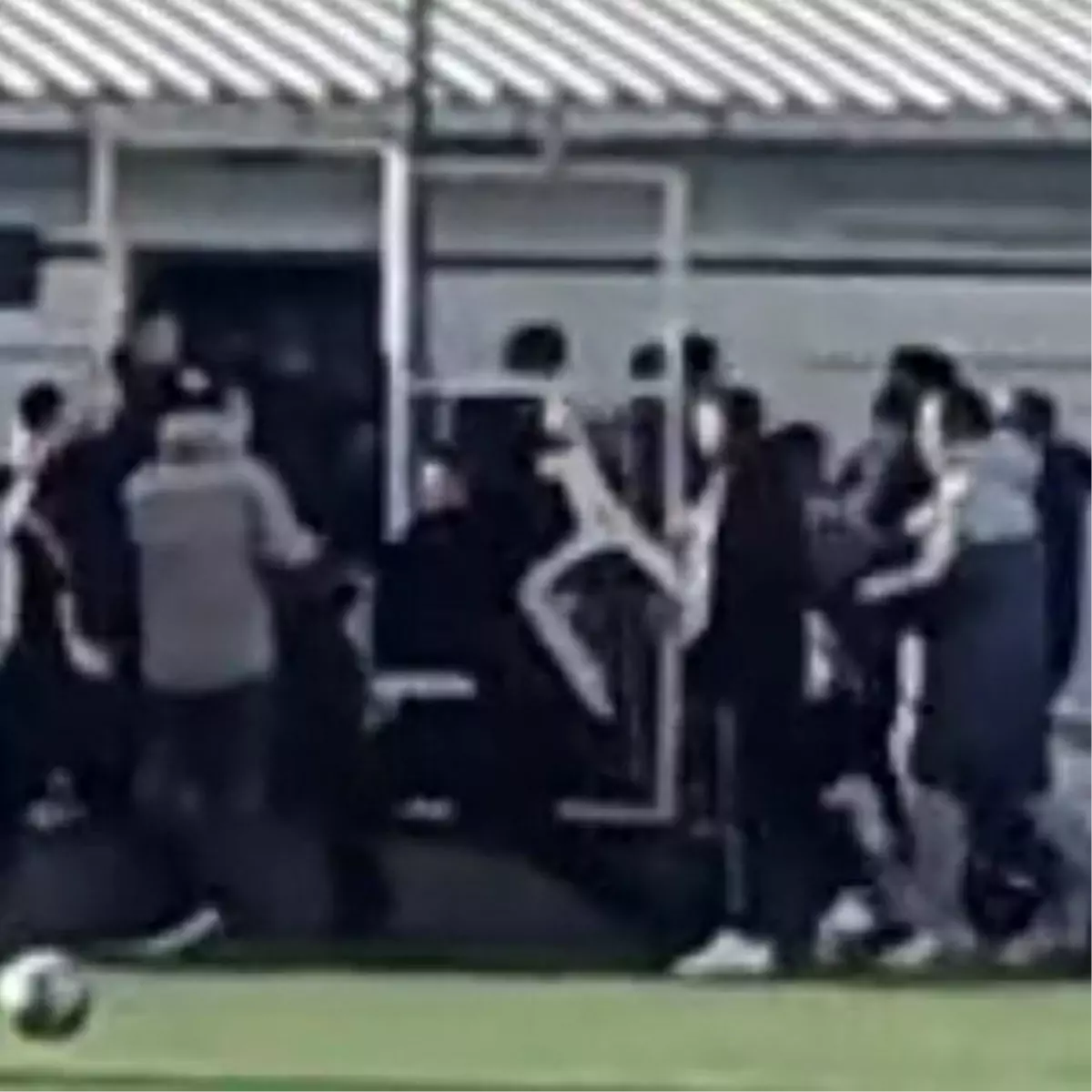 İzmir’de U18 Maçında Şok Eden Kavga!