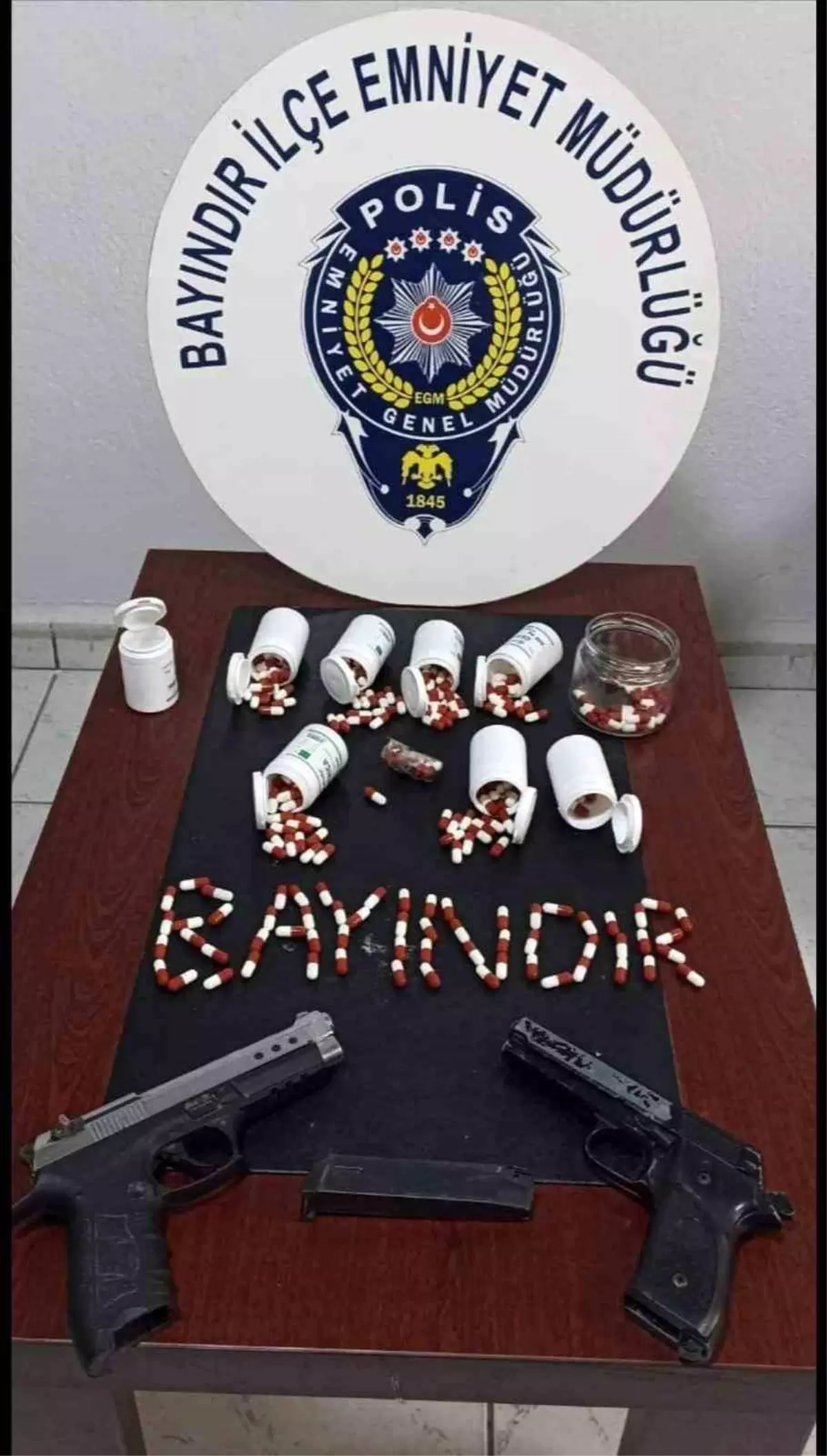 İzmir’de Uyuşturucu ve Silah Operasyonu: 1 Tutuklu!