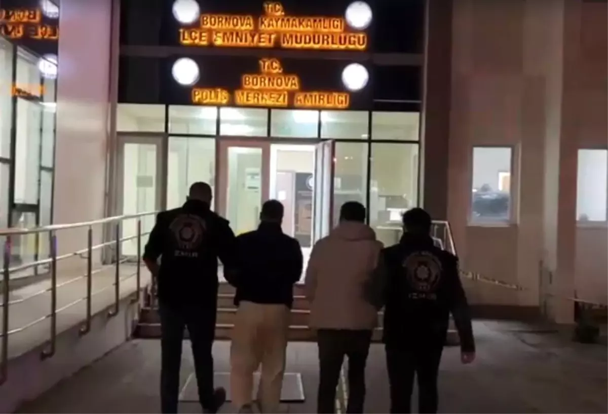 İzmir’de Polis Kılığında Gasp: 550 Bin Lira Çalındı