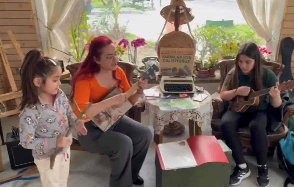 Kadın Usta, Geleneksel Kanunları Hayata Döndürüyor!