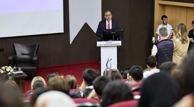 Kasapoğlu’ndan gençlere net mesaj: “Devlet millet için vardır”