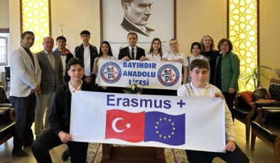 Erasmus Projesi Öğrencilere Kapı Açıyor!