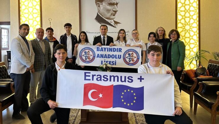 Erasmus Projesi Öğrencilere Kapı Açıyor!