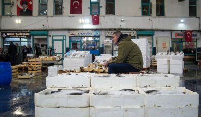 Egeli Balıkçılar Mart Ayında Bereket Yakaladı