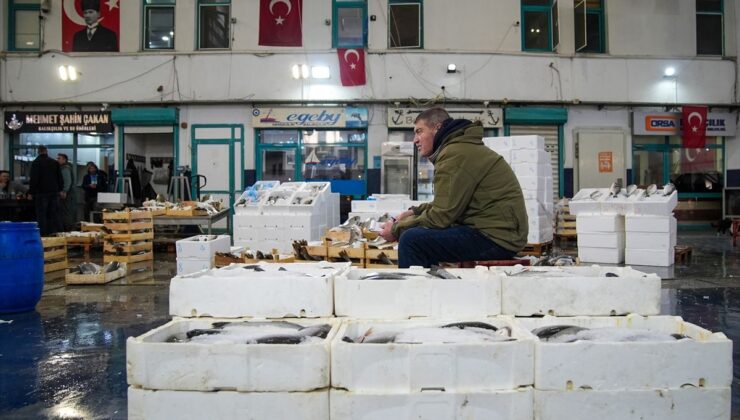 Egeli Balıkçılar Mart Ayında Bereket Yakaladı