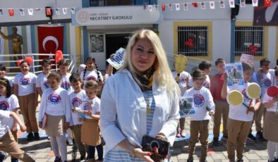 İpek Soylu’dan Çocuklara Tenis İlhamı!